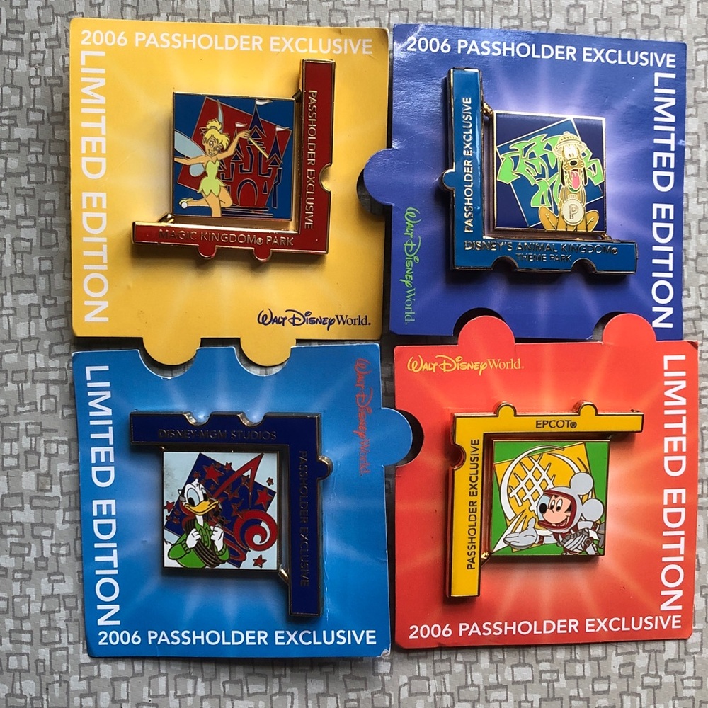2006 Disney 4 Parks Limited Edition Pins Tinker Bell, Pluto, Donald & Mickey